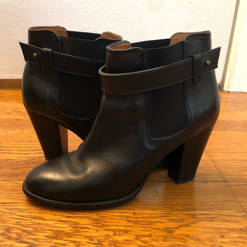 Madewell Gore Strap black leather booties